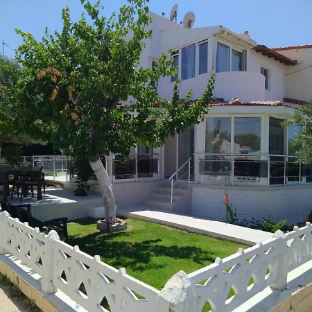 Cesme Burcu Sitesi Yaman Villa Luaran gambar