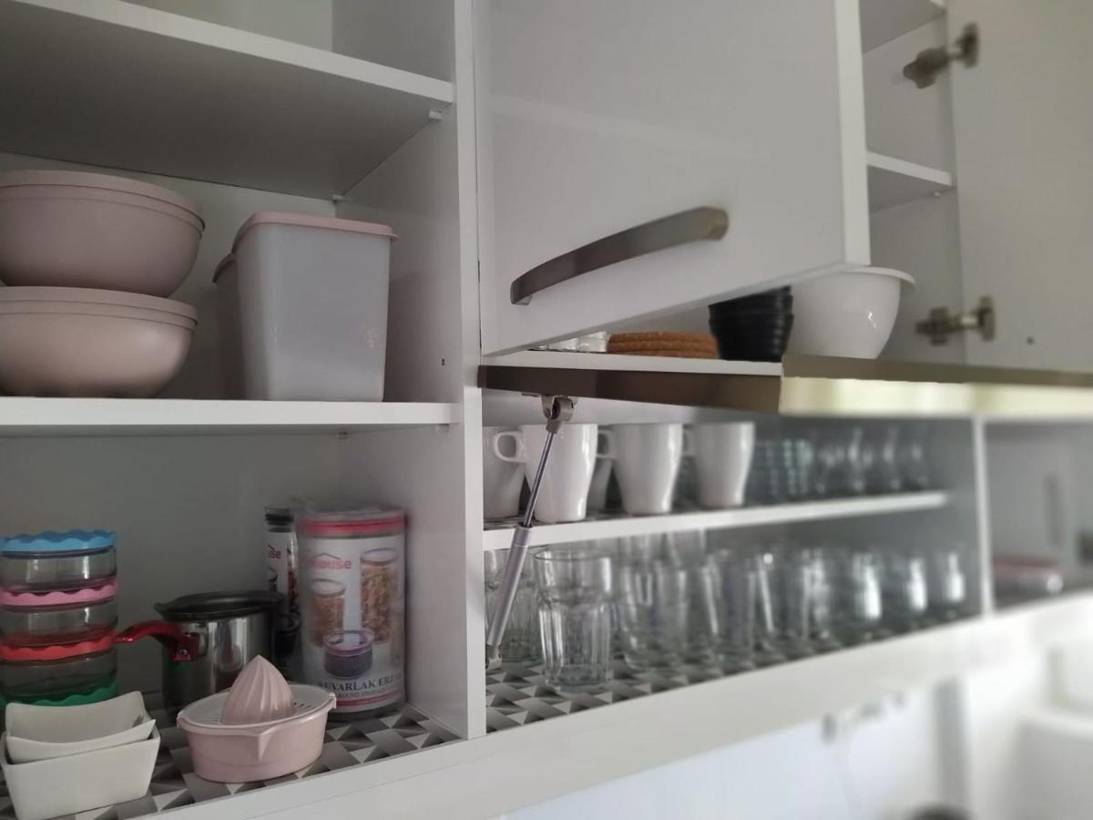 Cesme Burcu Sitesi Yaman Villa Luaran gambar