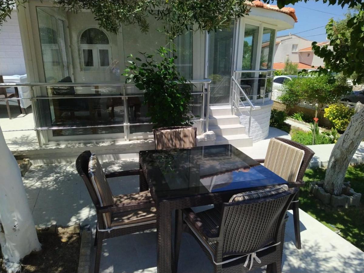 Cesme Burcu Sitesi Yaman Villa Luaran gambar