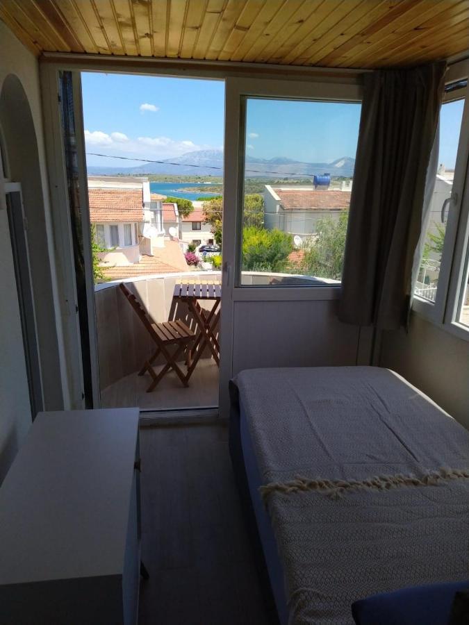 Cesme Burcu Sitesi Yaman Villa Luaran gambar
