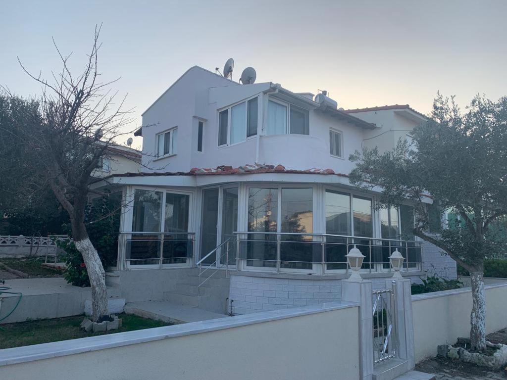 Cesme Burcu Sitesi Yaman Villa Luaran gambar